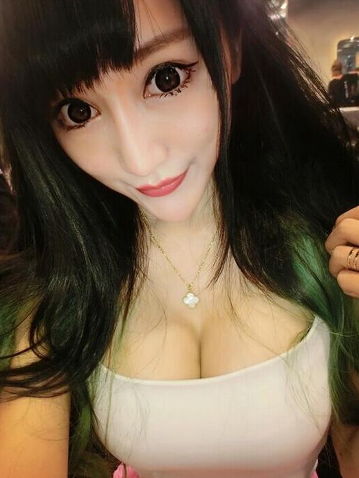 彤葳